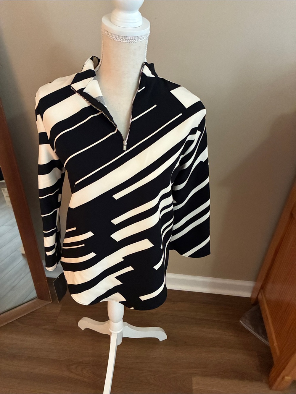 Zara Black and White Patterned Half-Zip Top